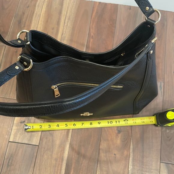 Coach Black Pebbled Leather Shoulder Bag - Large - Picture 4 of 9